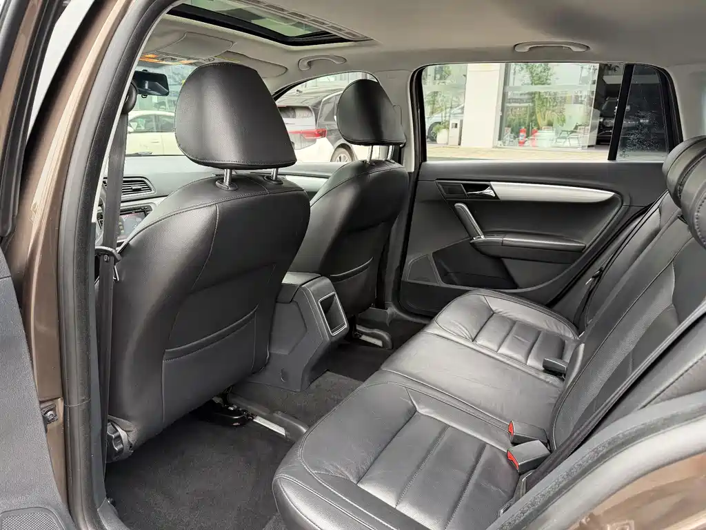 Volkswagen Gran Lavida 2014