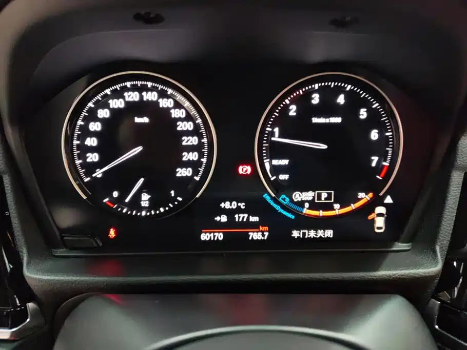 BMW 1 Series 2021 — фото 14