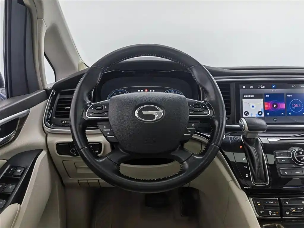 GAC Motor Trumpchi M8 2018 — фото 11