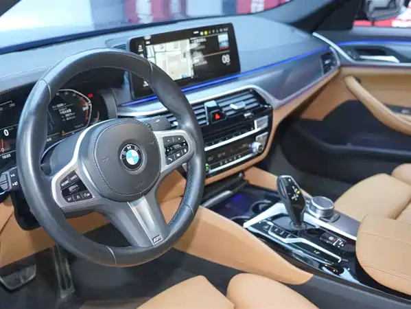 BMW 5 Series 2022