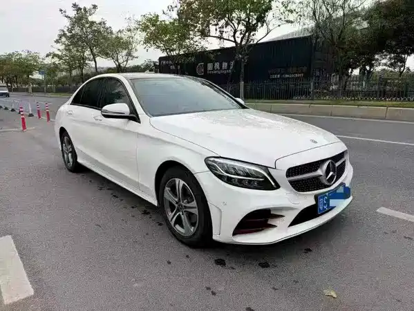 Mercedes-Benz C-Class 2021