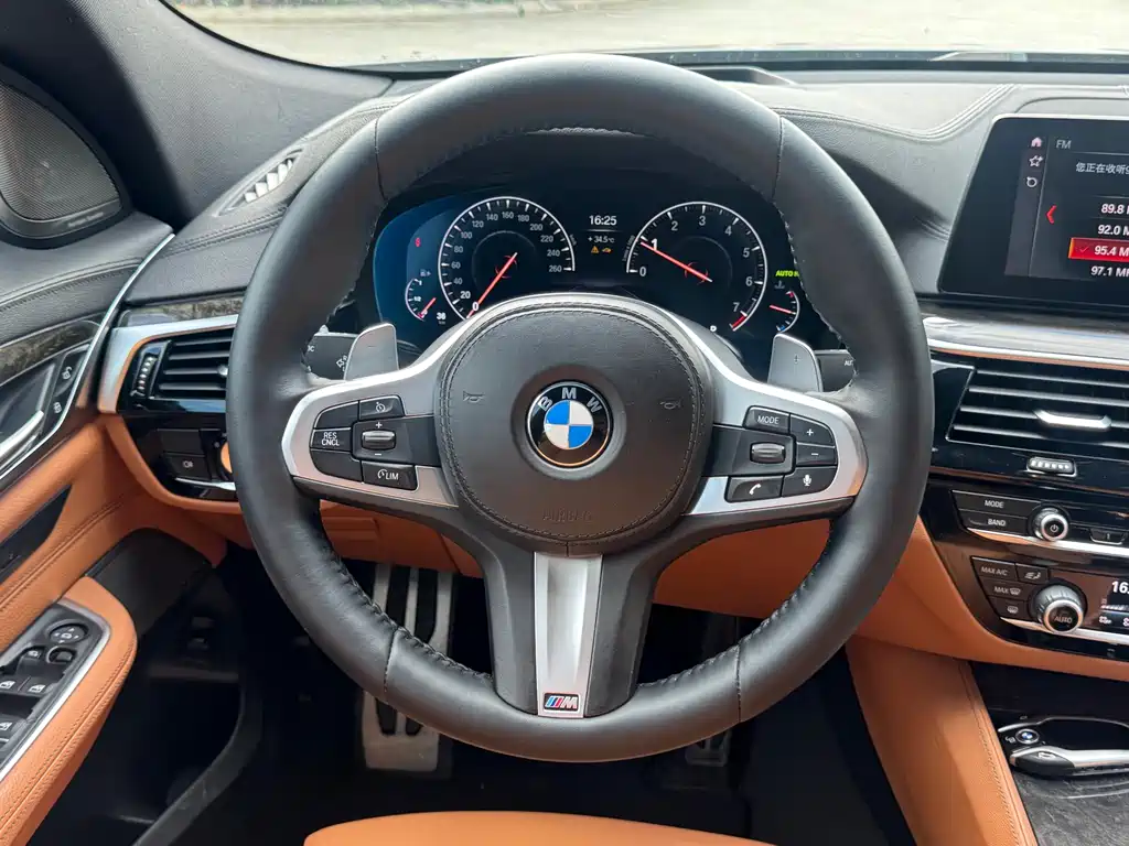 BMW 6 Series GT 2019 — фото 18