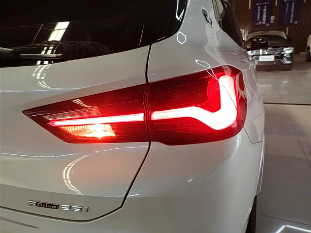 BMW X2 2022 — фото 8
