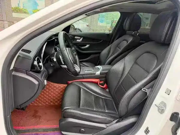 Mercedes-Benz C-Class 2021