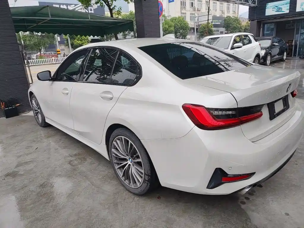 BMW 3 Series 2021