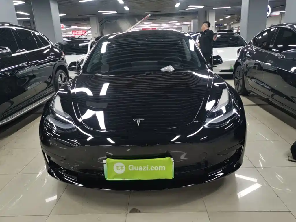 Tesla Model 3 2023