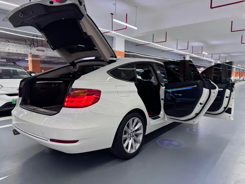 BMW 3 Series GT 2013 — фото 18