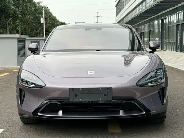 Xiaomi SU7 2024