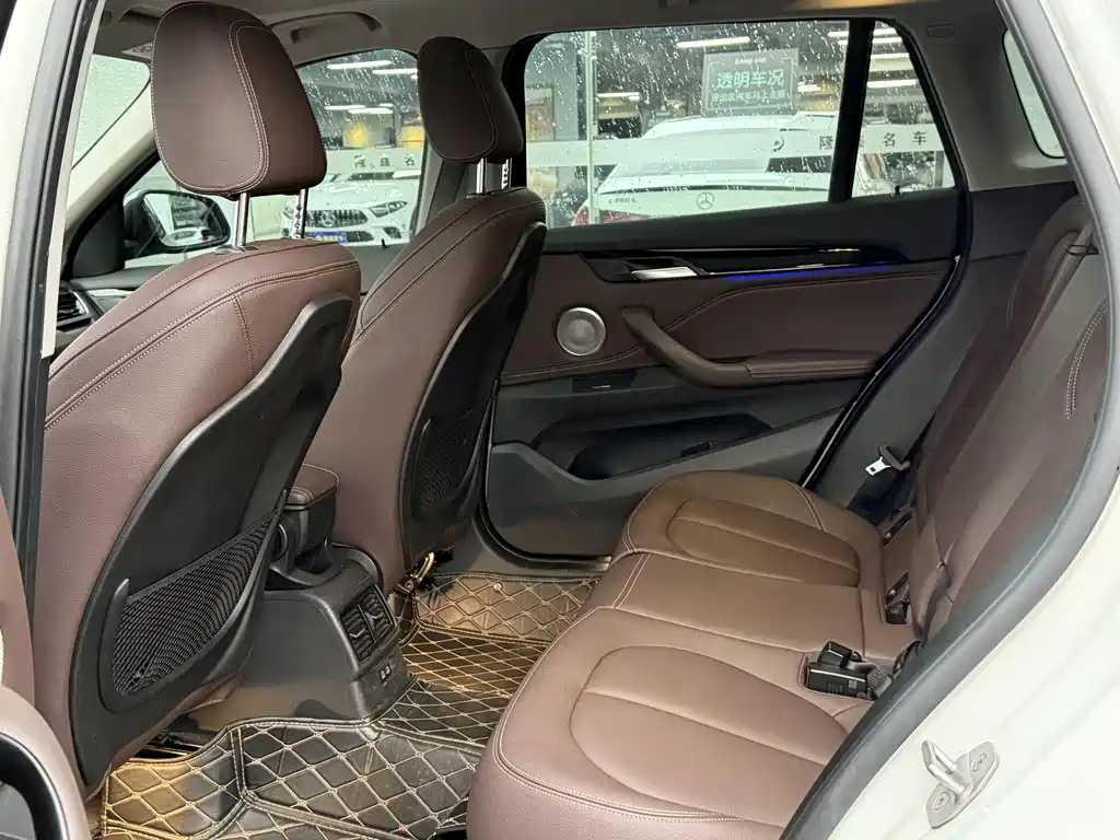 BMW X1 2021 — фото 10