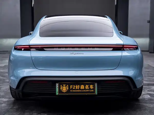 Porsche Taycan 2024