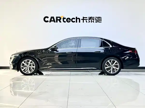 Mercedes-Benz E-Class 2024