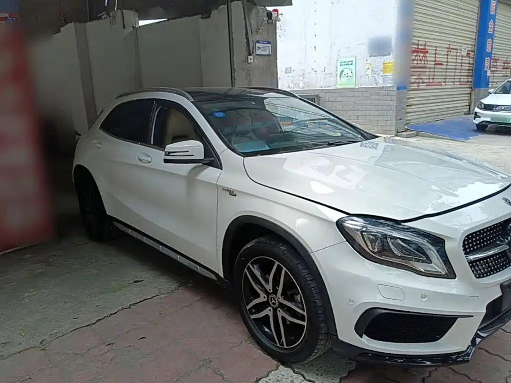 Mercedes-Benz GLA 2017