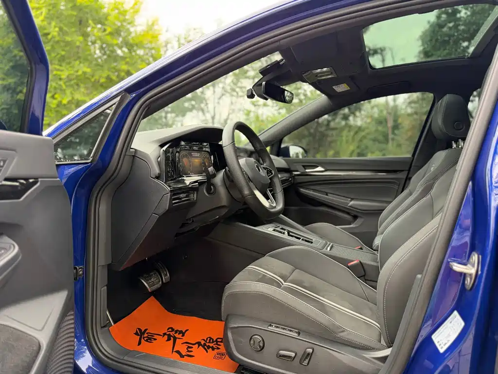 Volkswagen Golf 2022