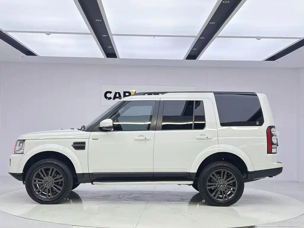 Land Rover Discovery 2016 — фото 2