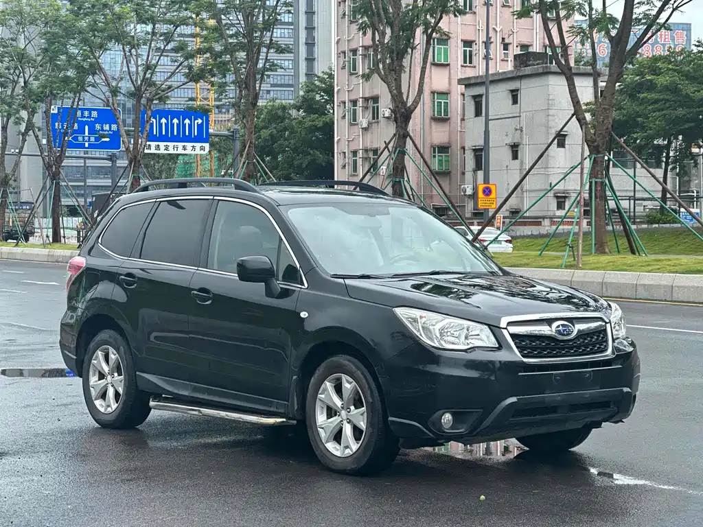 Subaru Forester 2015 — фото 3