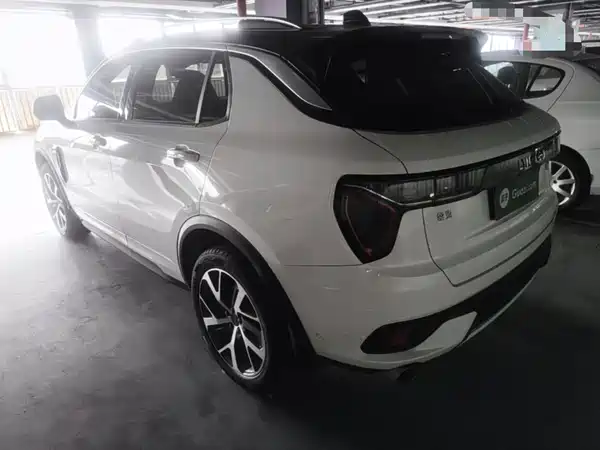 Lynk & Co 01 2018
