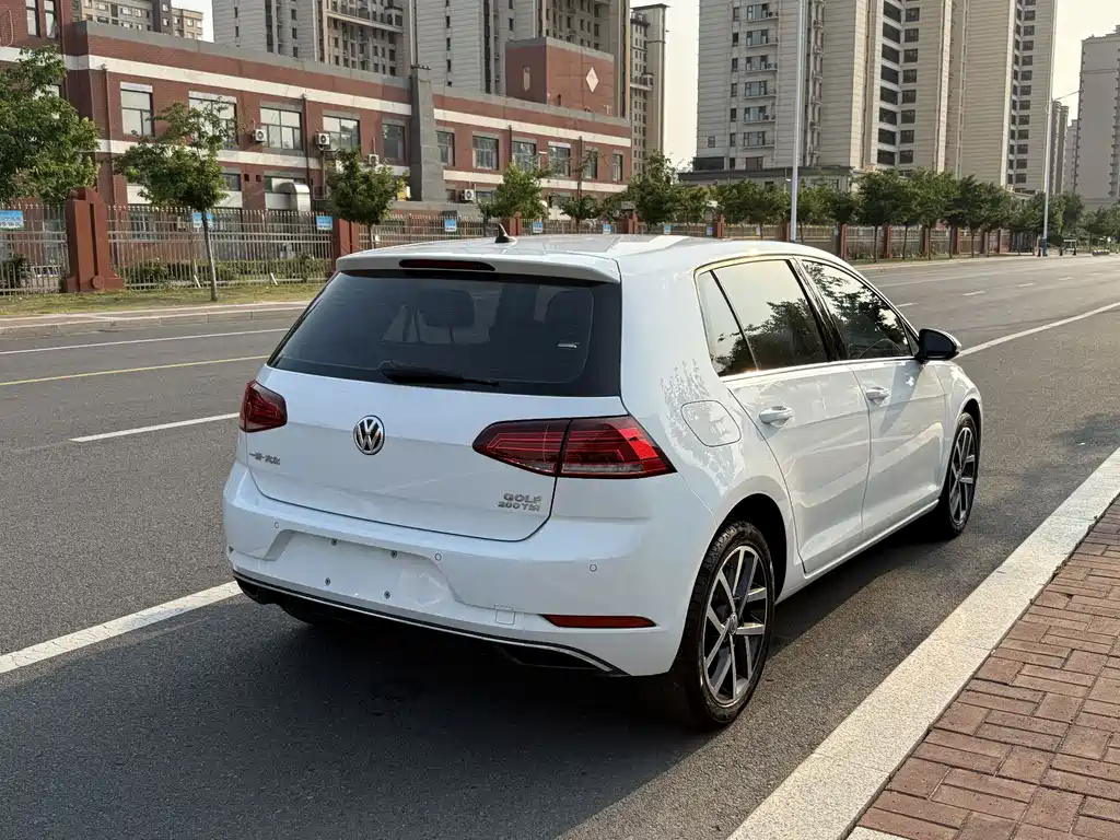 Volkswagen Golf 2020