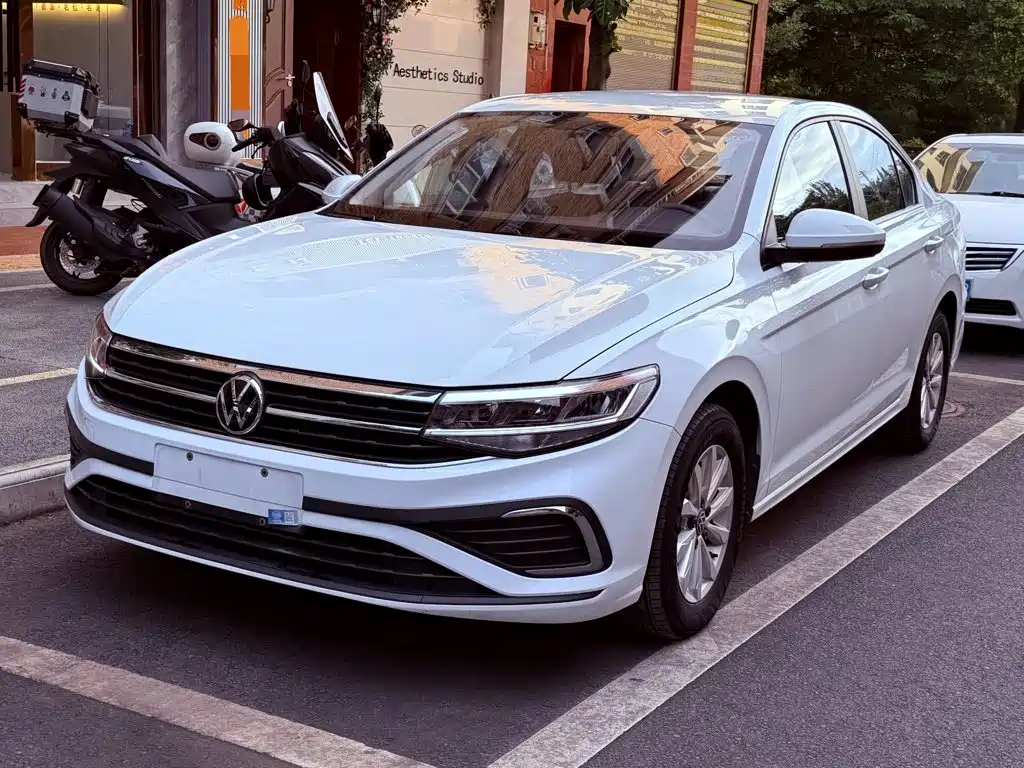 Volkswagen Bora 2024