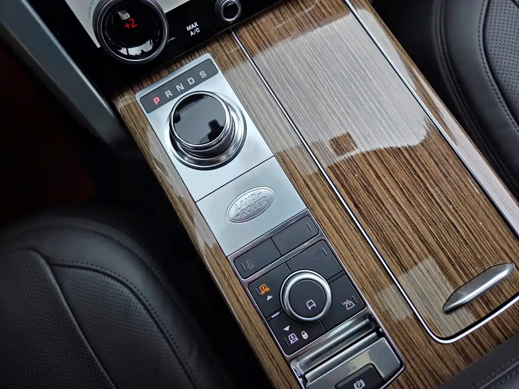 Land Rover Range Rover 2019 — фото 13