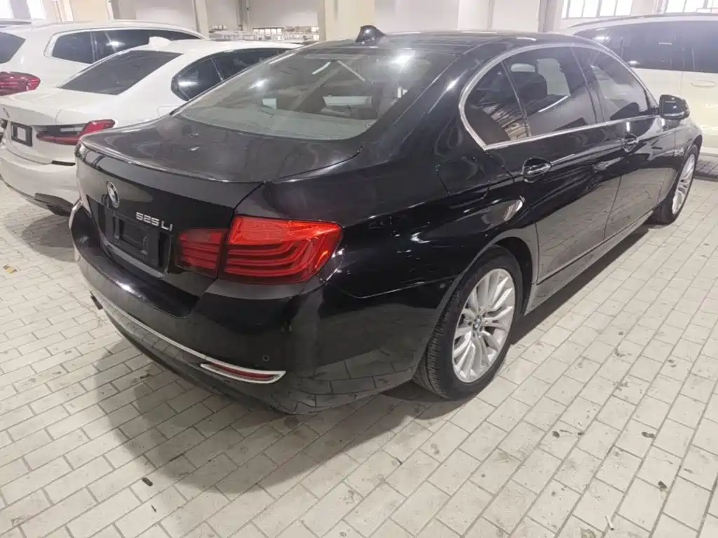 BMW 5 Series 2016