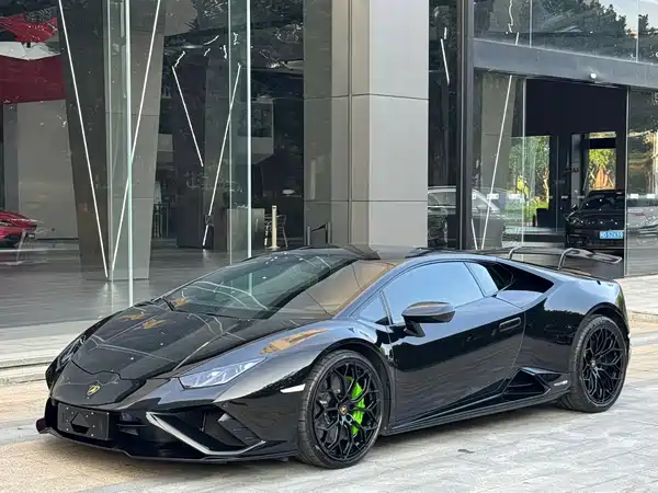 Lamborghini Huracan 2022