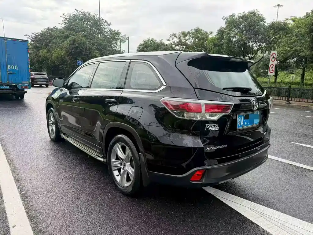 Toyota Highlander 2015