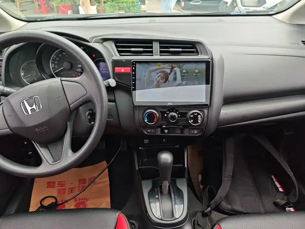 Honda Fit 2017 — фото 13