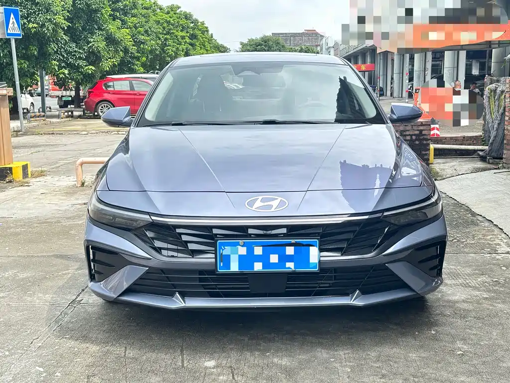 Hyundai Elantra 2024