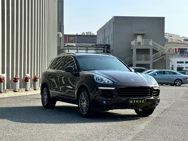 Porsche Cayenne 2016