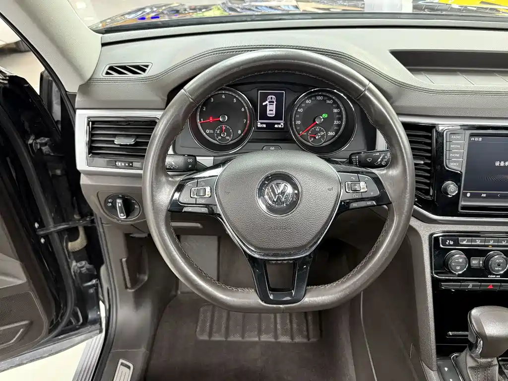 Volkswagen Teramont 2017 — фото 13