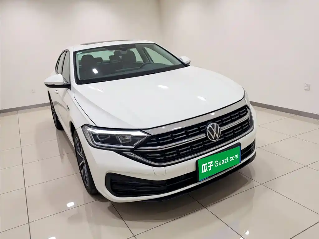Volkswagen Sagitar 2023