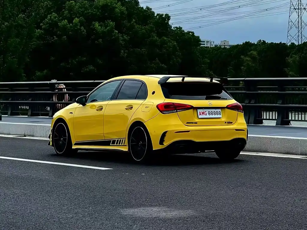 Mercedes-Benz A-Class AMG 2022 — фото 6