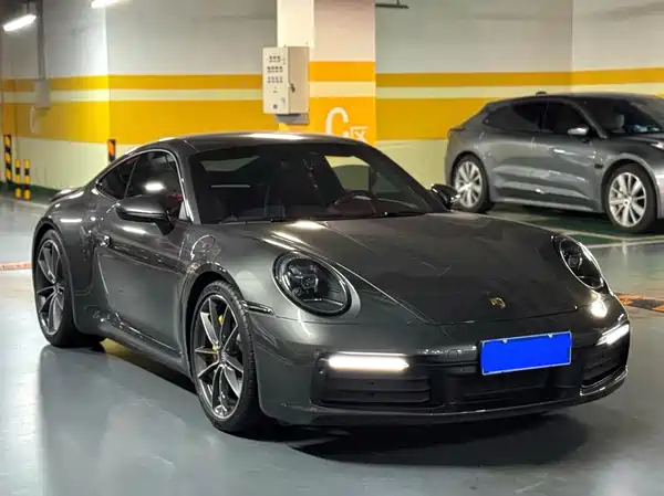Porsche 911 2021