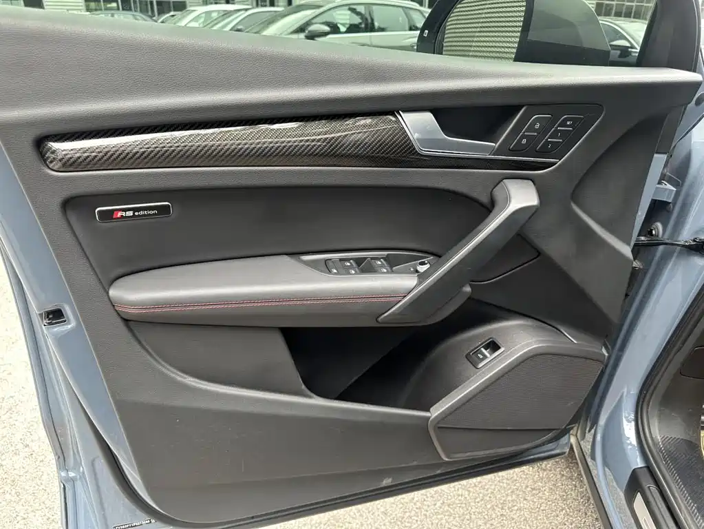 Audi Q5L Sportback 2023 — фото 7