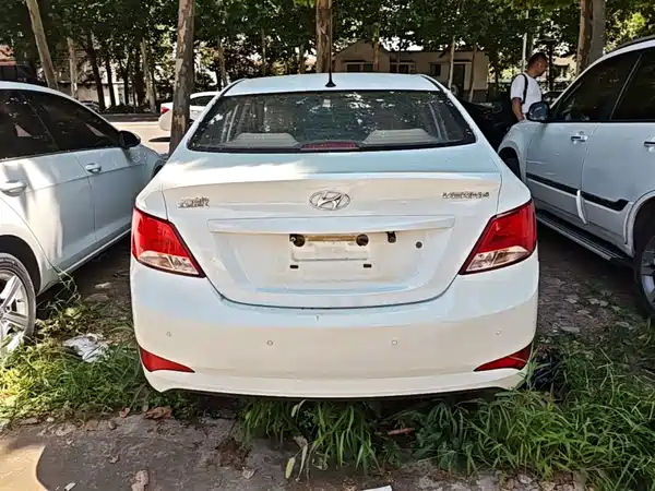Hyundai Accent 2016