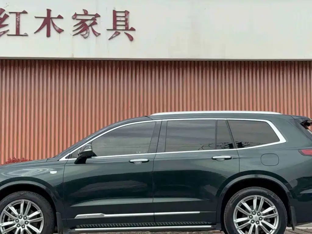 Cadillac XT6 2022 — фото 4