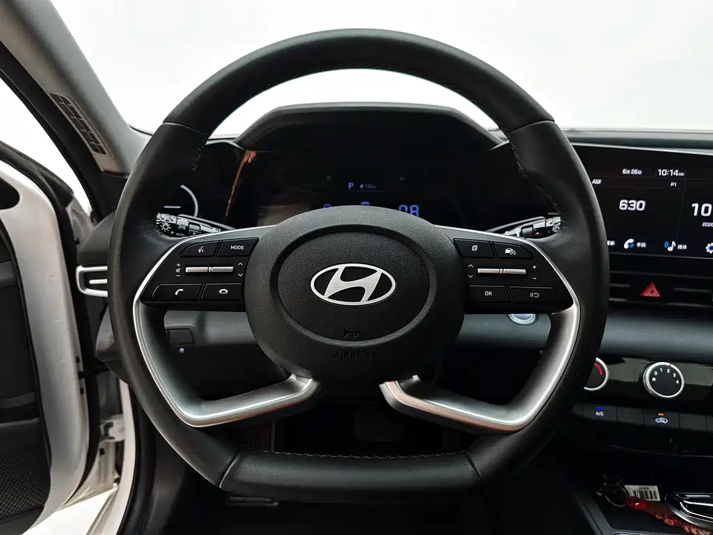 Hyundai Elantra 2024 — фото 19