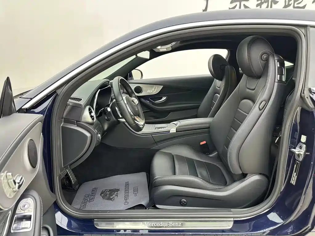 Mercedes-Benz C-Class 2019
