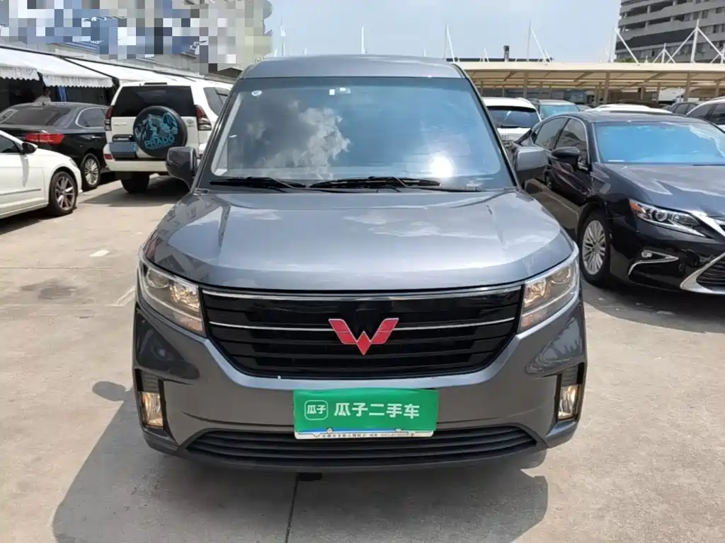 Wuling Journey 2022