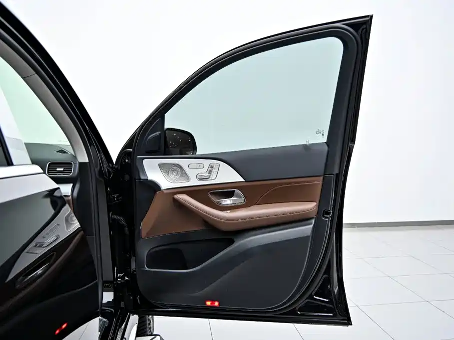 Mercedes-Benz GLS 2025 — фото 21