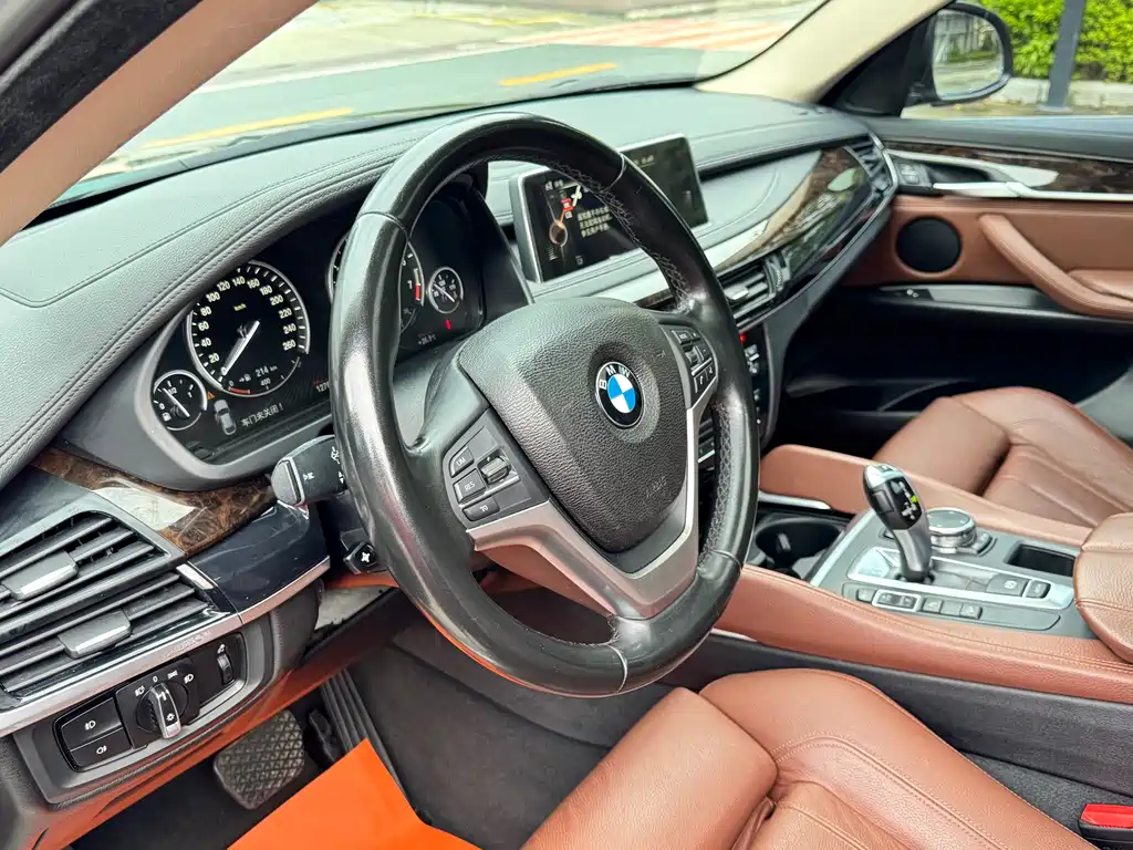 BMW X6 2016 — фото 17