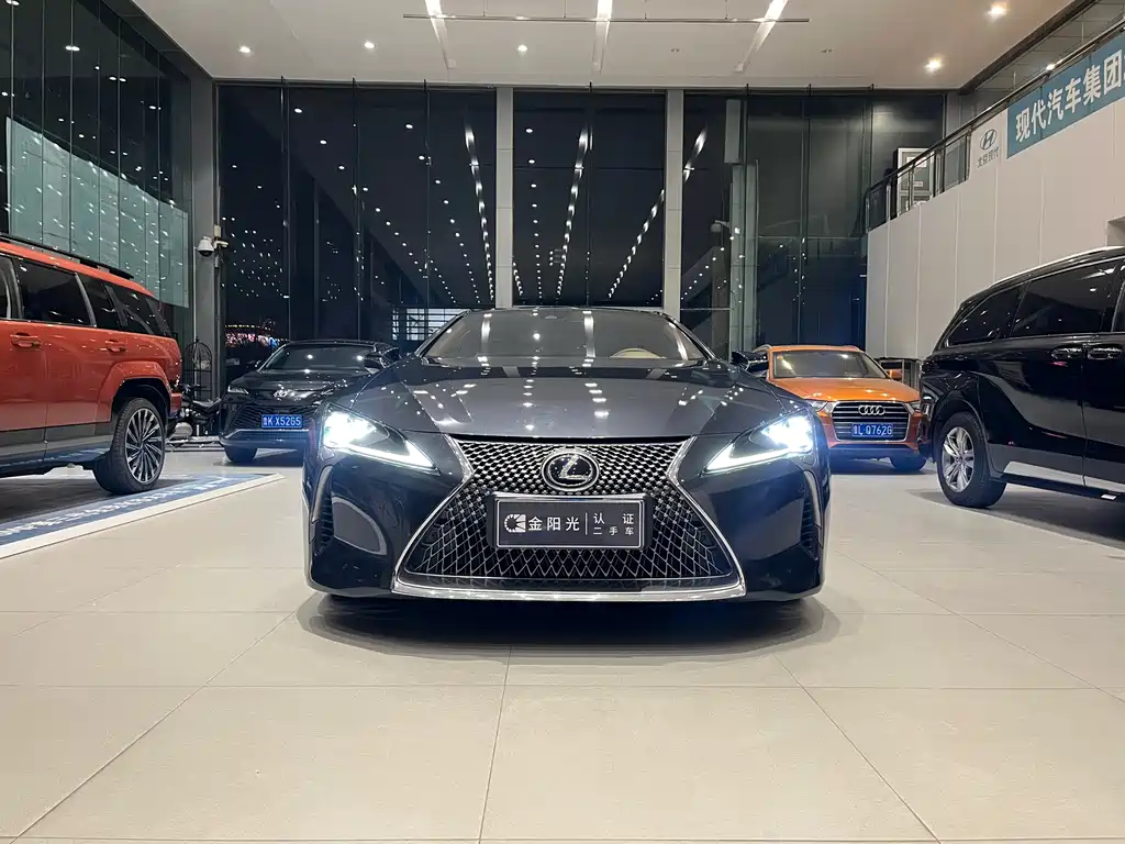 Lexus LC 2019 — фото 2