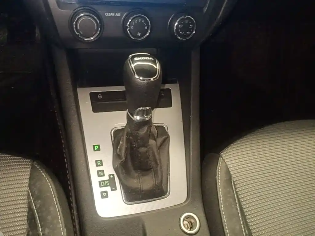 Skoda Octavia 2016 — фото 14