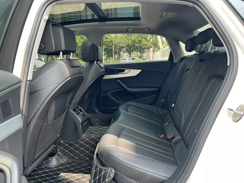 Audi A4L 2025