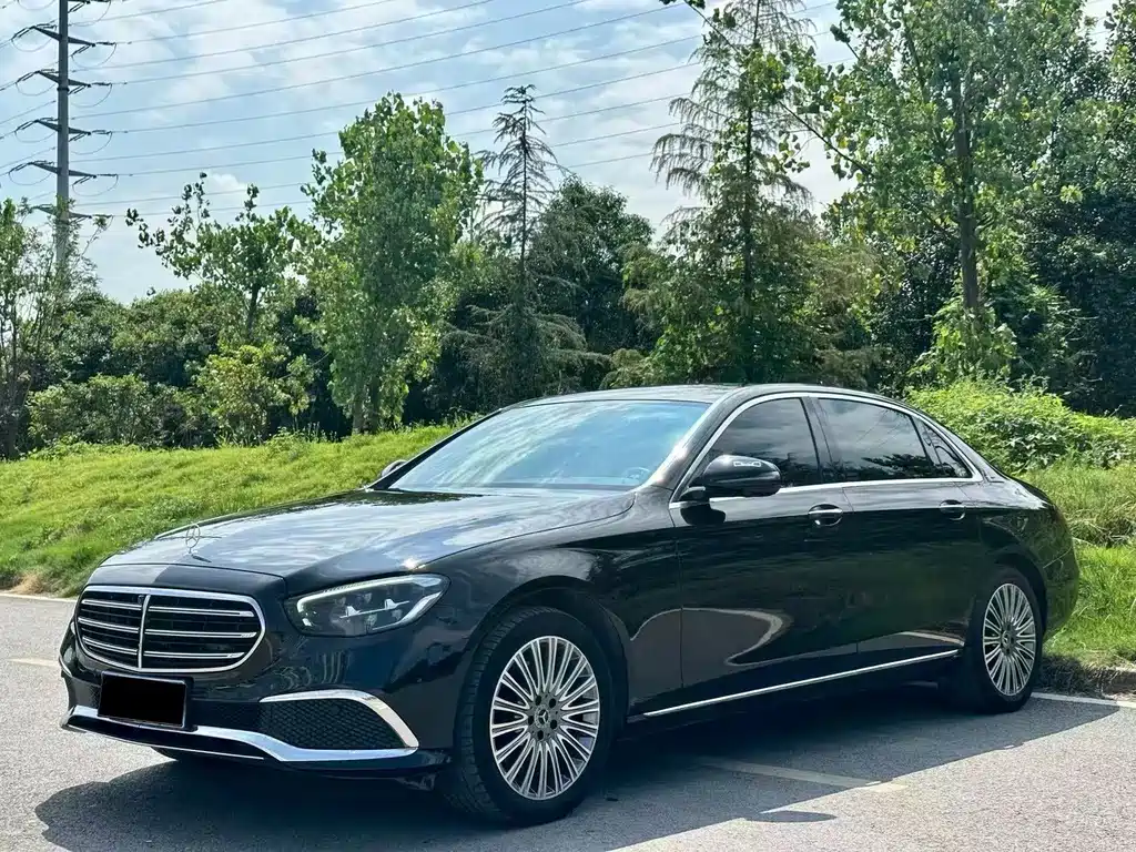 Mercedes-Benz E-Class 2021