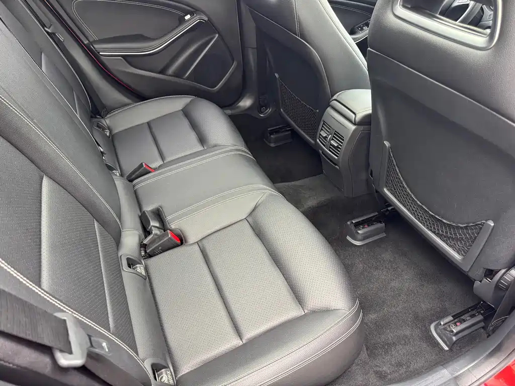 Mercedes-Benz GLA 2018 — фото 12