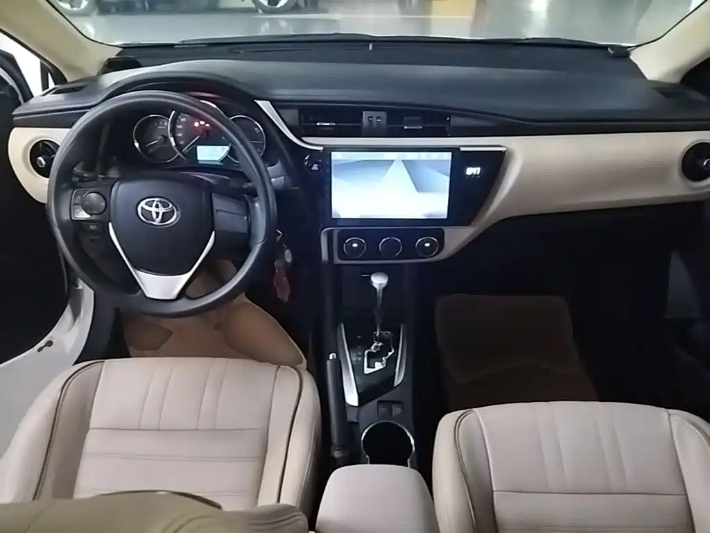 Toyota Corolla 2019 — фото 10