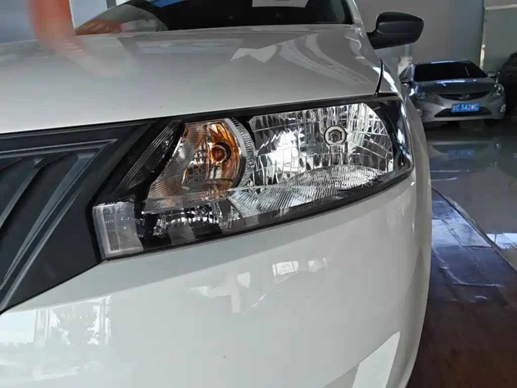 Skoda Rapid 2016 — фото 24