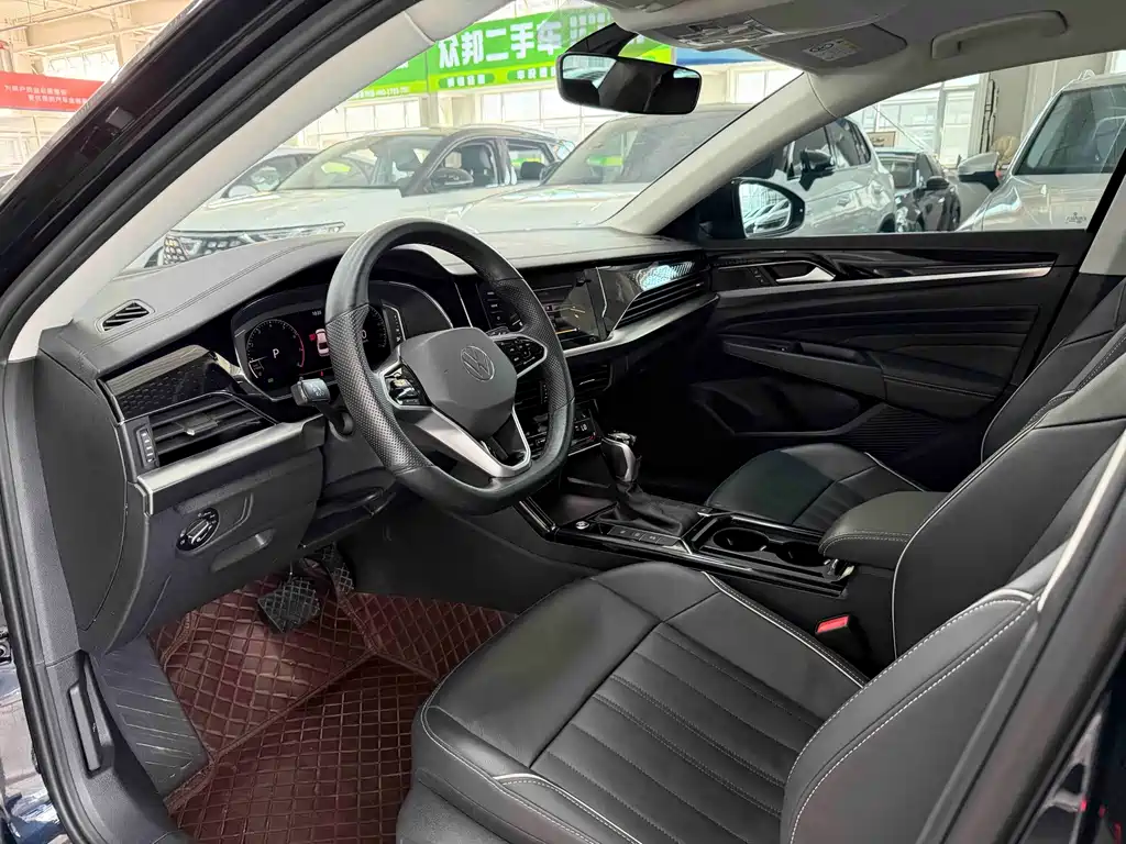 Volkswagen Passat 2023