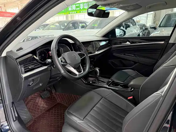 Volkswagen Passat 2023